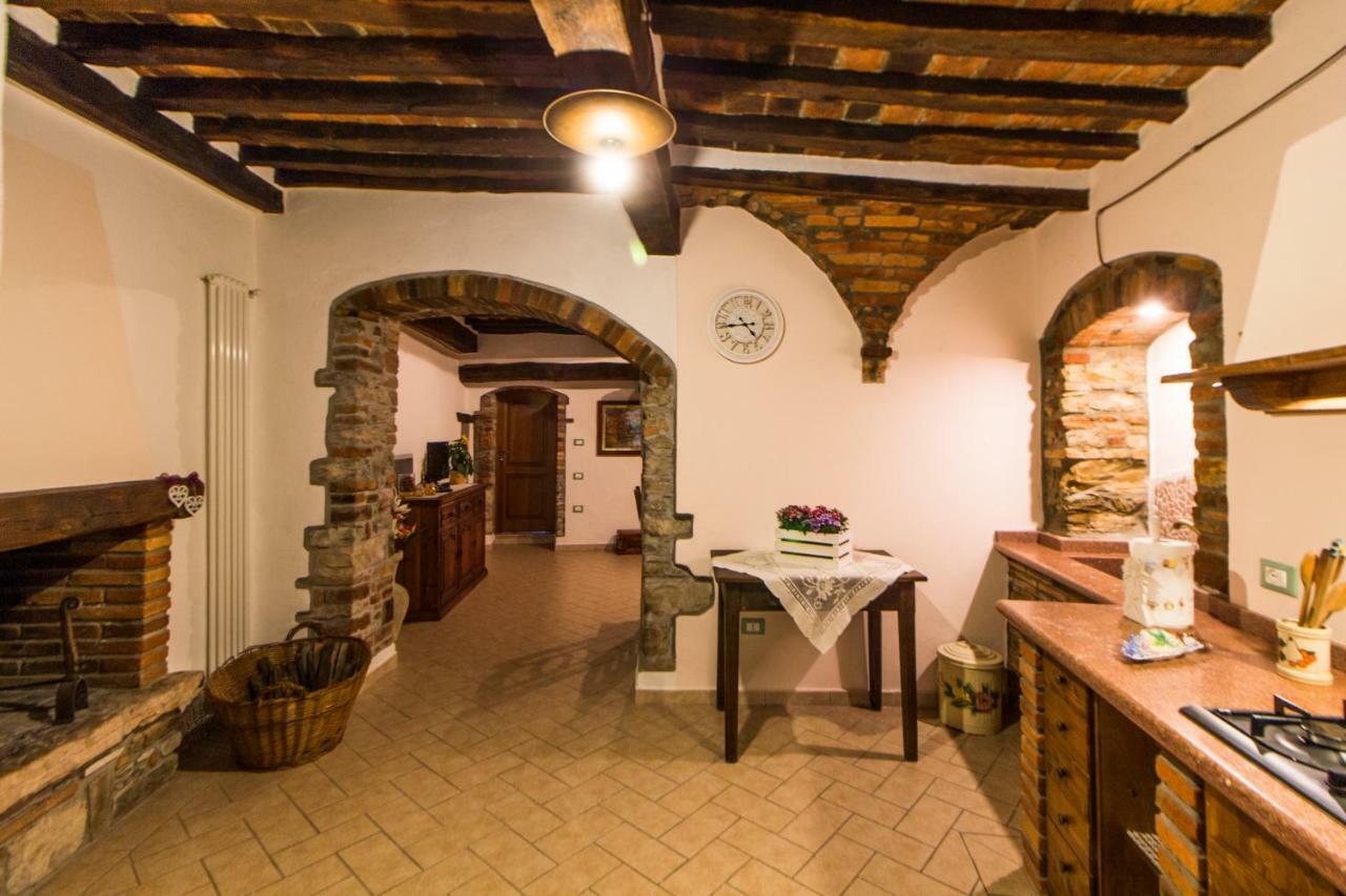 Le Dame Del Borgo Apartment Сасета Екстериор снимка