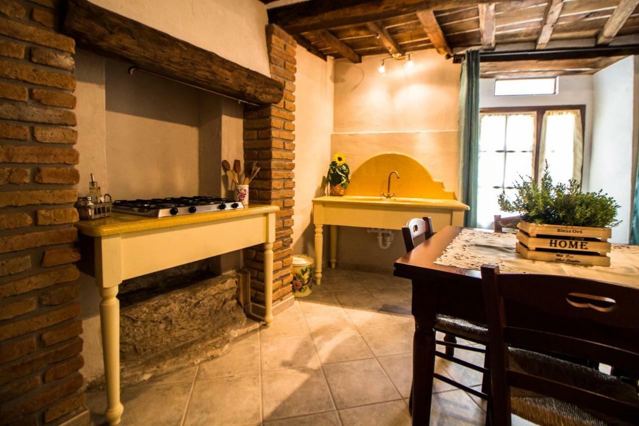 Le Dame Del Borgo Apartment Сасета Екстериор снимка