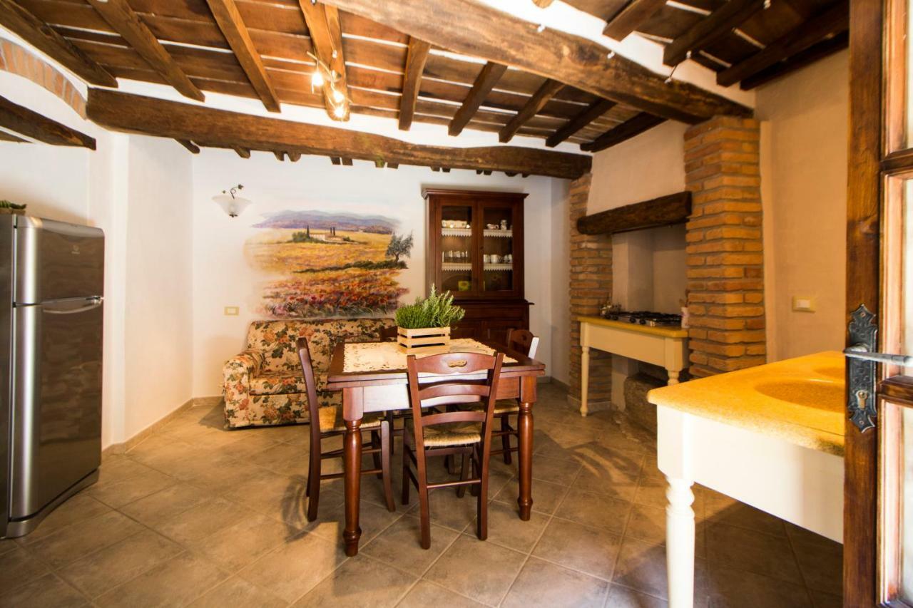 Le Dame Del Borgo Apartment Сасета Екстериор снимка